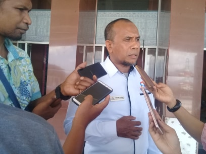 Supervisi Penilaian Kepatuhan tahun 2023, Kepala Ombudsman Maluku Kunjungi Beberapa OPD di Buru Selatan